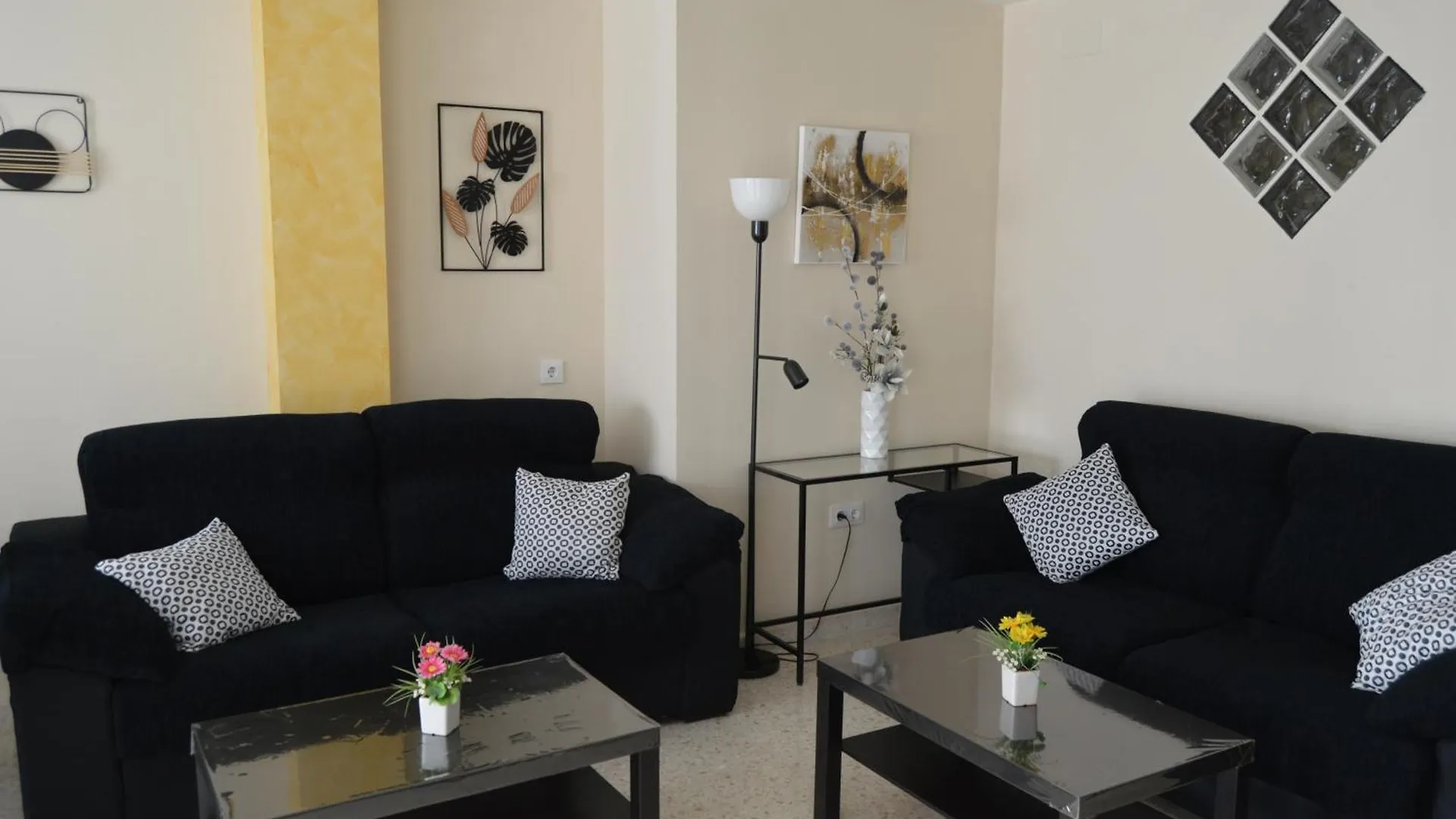 סביליה Triana Con Encanto Apto Amplio Y Comodo ספרד